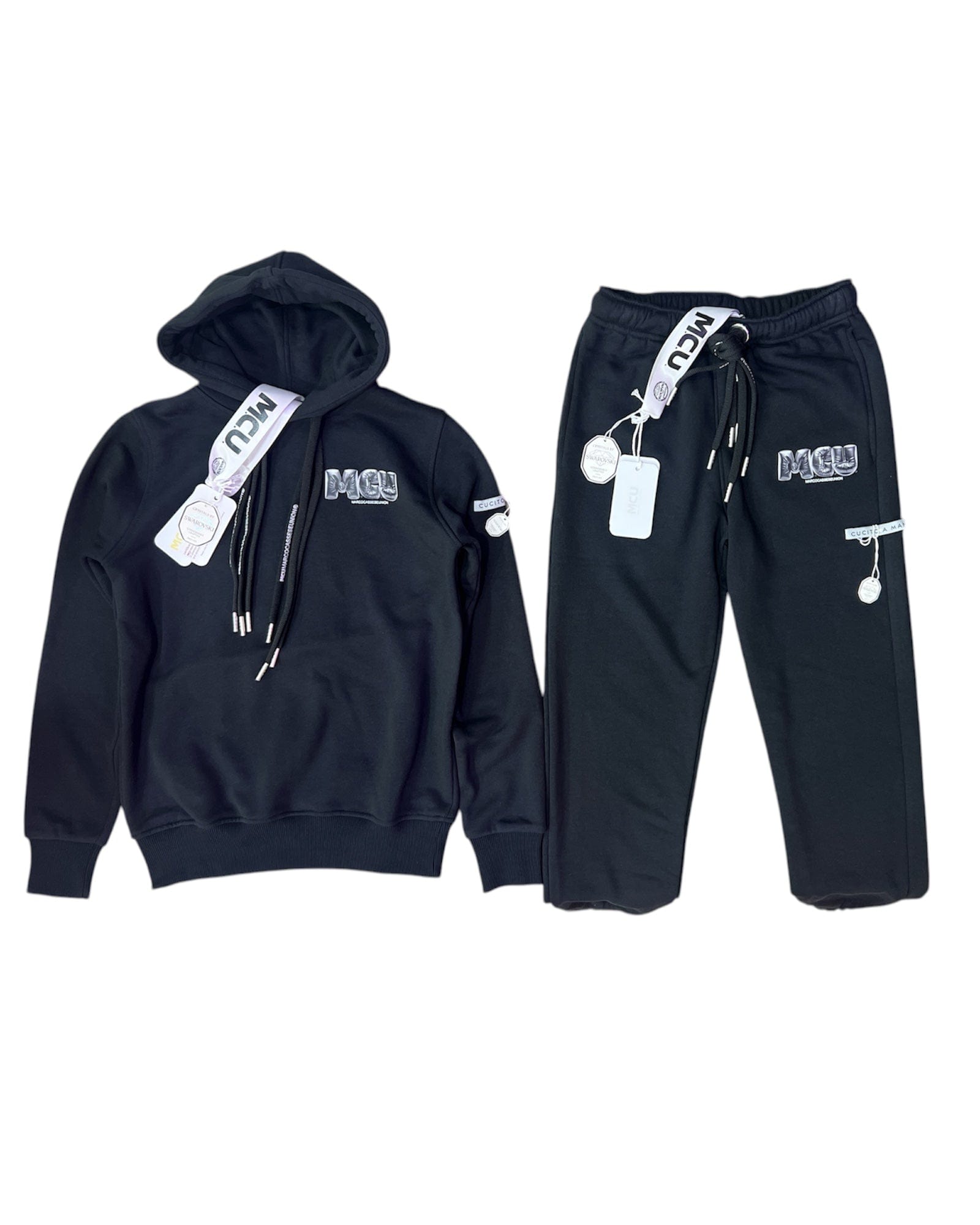 MCU Marco Cassese Union Abbigliamento Completi MCU by SWAROVSKI - COMPLETO FELPA CAPPUCCIO E PANTALONE P/E 2025 GARZATO